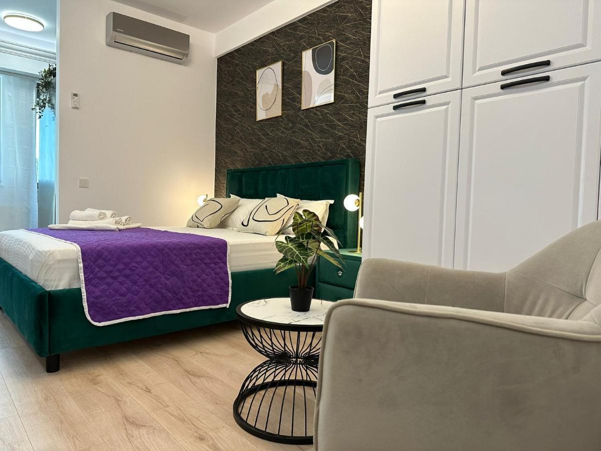 Lazar Towers Studios & Apartments Near Palas Iasi Bagian luar foto