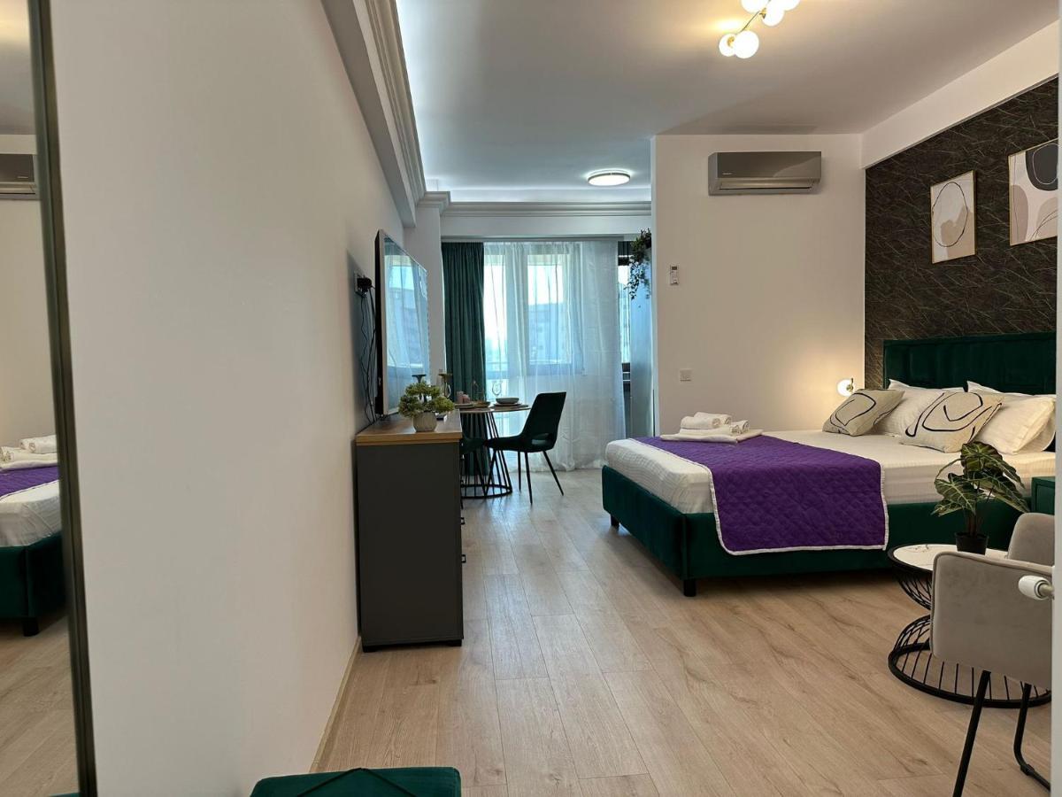 Lazar Towers Studios & Apartments Near Palas Iasi Bagian luar foto