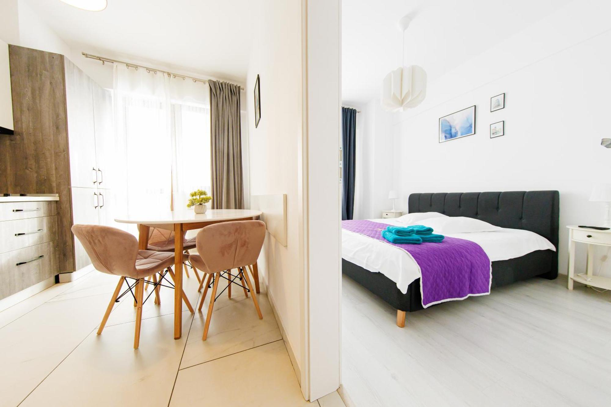 Lazar Towers Studios & Apartments Near Palas Iasi Bagian luar foto
