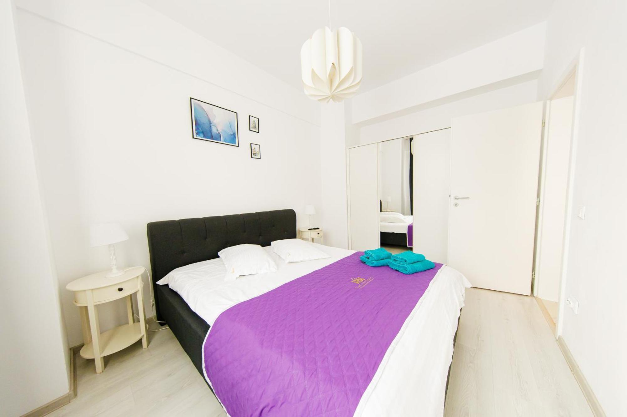 Lazar Towers Studios & Apartments Near Palas Iasi Bagian luar foto