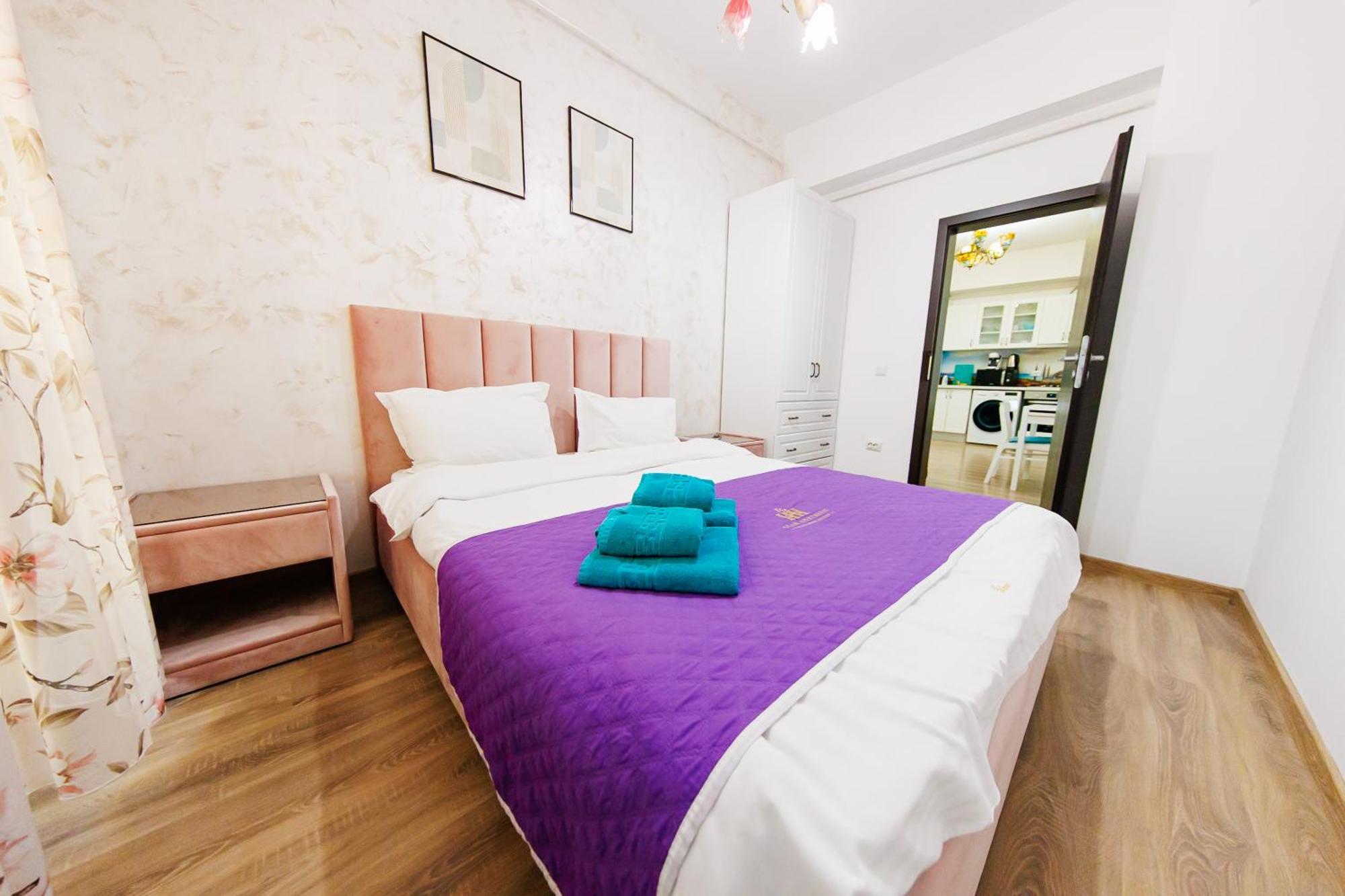 Lazar Towers Studios & Apartments Near Palas Iasi Bagian luar foto