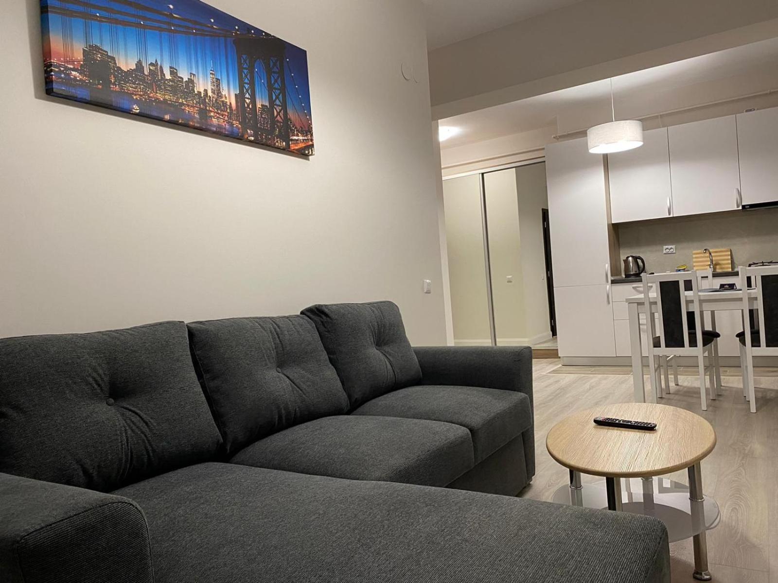 Lazar Towers Studios & Apartments Near Palas Iasi Bagian luar foto