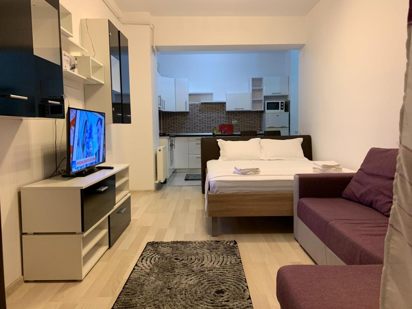 Lazar Towers Studios & Apartments Near Palas Iasi Bagian luar foto